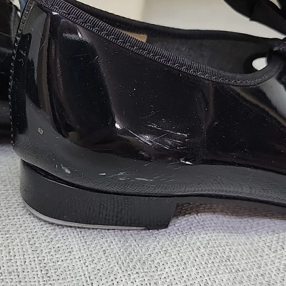 Loshin's‎ girls tap shoes sz 1 1/2 M plus a pr of black tights
